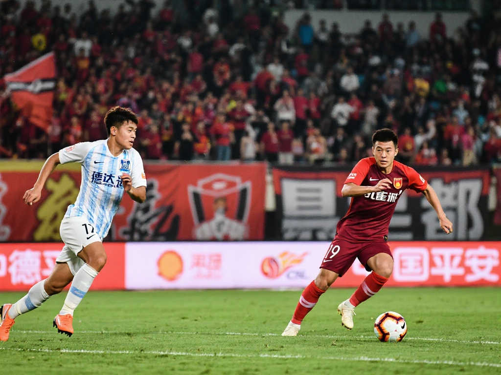 中超德比前瞻:双方实力对比与赛果推测 中超德比前瞻:双方实力对比与赛果推测